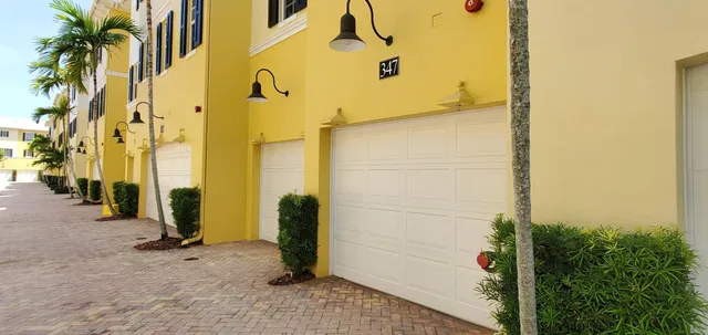 Magnolia Court Residence photo 26