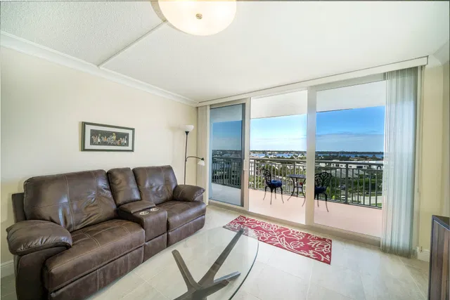 3546 S Ocean Boulevard #914