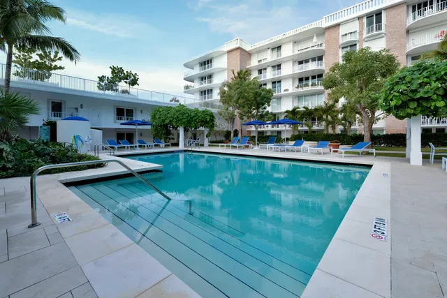 Winthrop House Condos Unit 602 photo 6