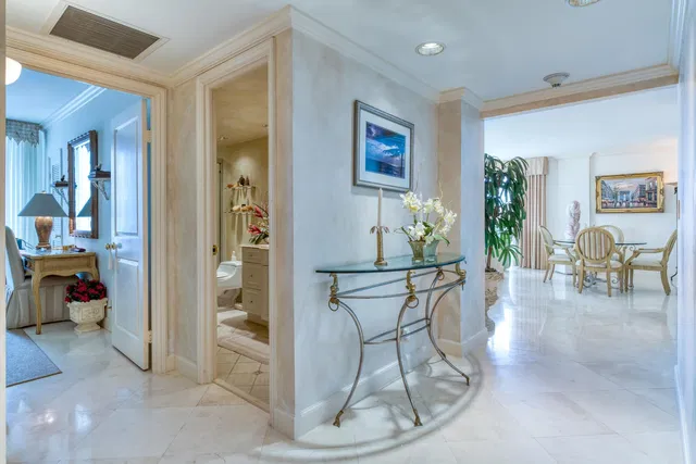 Winthrop House Condos Unit 602 photo 12