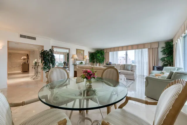 Winthrop House Condos Unit 602 photo 15