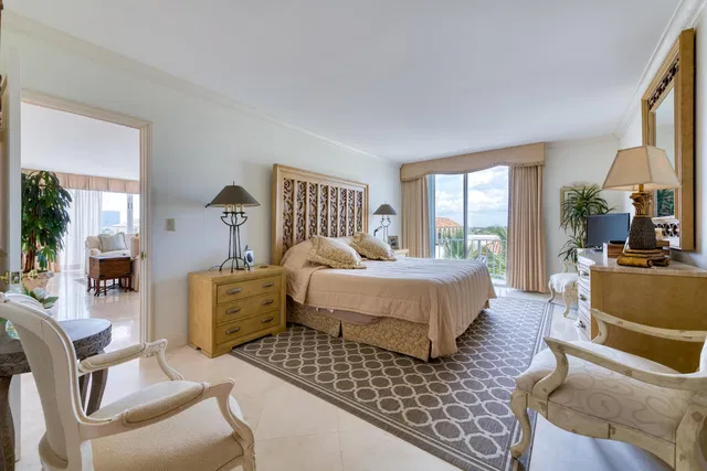 Winthrop House Condos Unit 602 photo 18