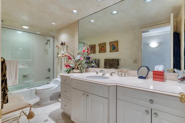 Winthrop House Condos Unit 602 photo 21