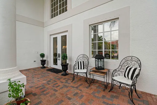 Residence photo 9