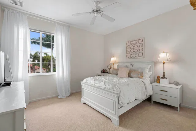 Residence photo 20