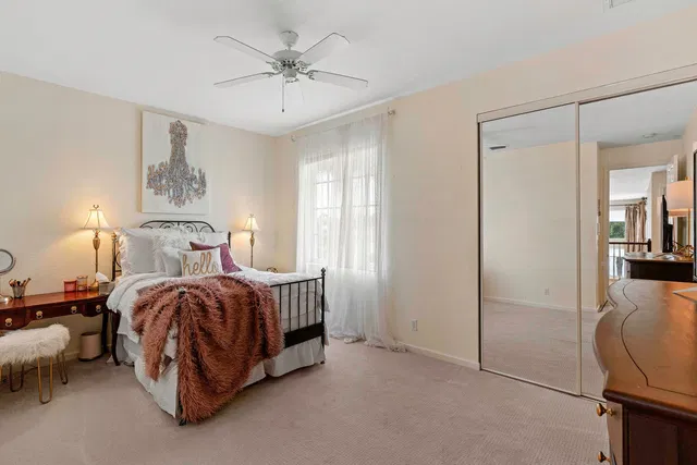 Residence photo 23