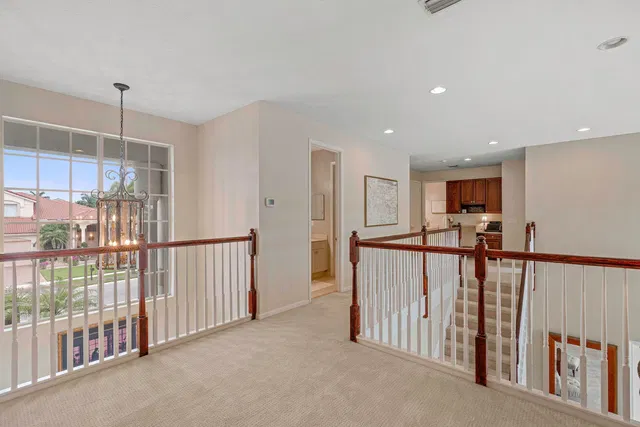 Residence photo 26