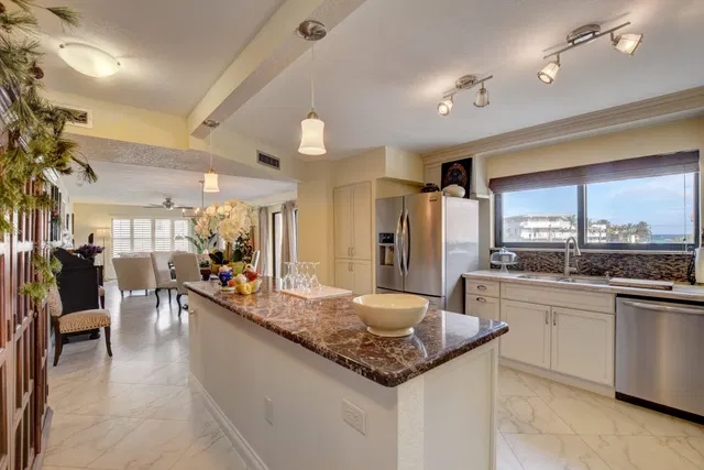 3525 S Ocean Boulevard #412