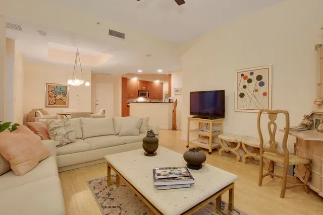One City Plaza Unit 818, sold $342,000