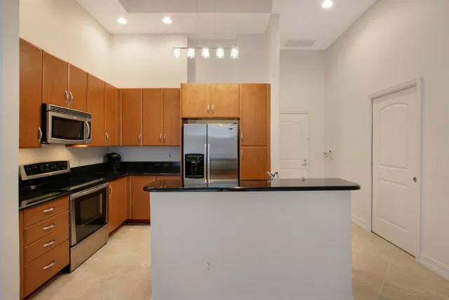Two City Plaza Unit 216 photo 3