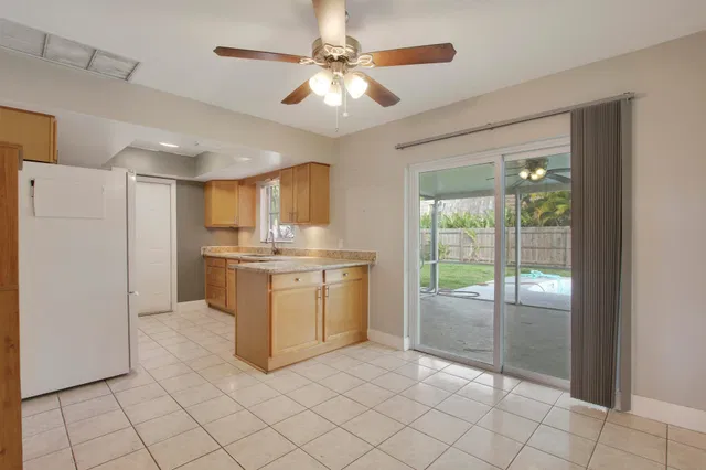  Residence photo 9