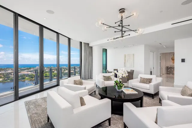 Bristol Palm Beach Unit 2101 photo 4