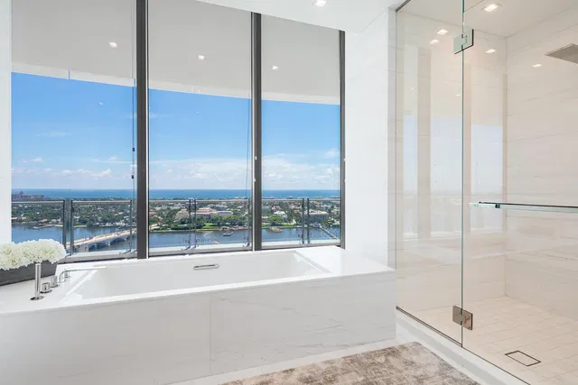 Bristol Palm Beach Unit 2101 photo 9
