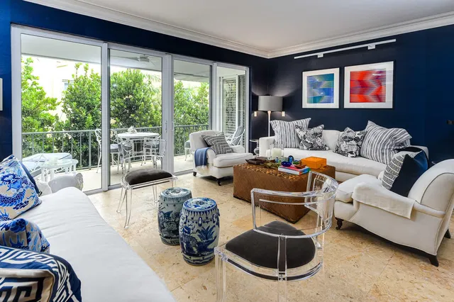 320 Chilean Avenue #8