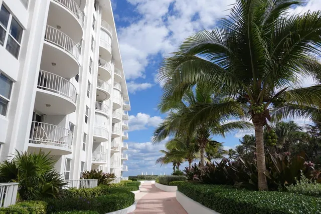 2295 S Ocean Boulevard #211
