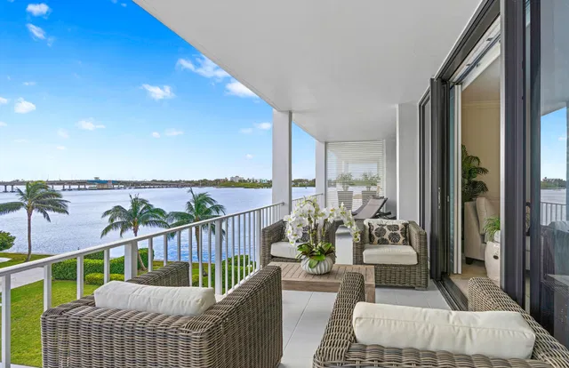 2784 S Ocean Boulevard #302n
