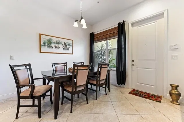 Villas on Antique Row Residence photo 6