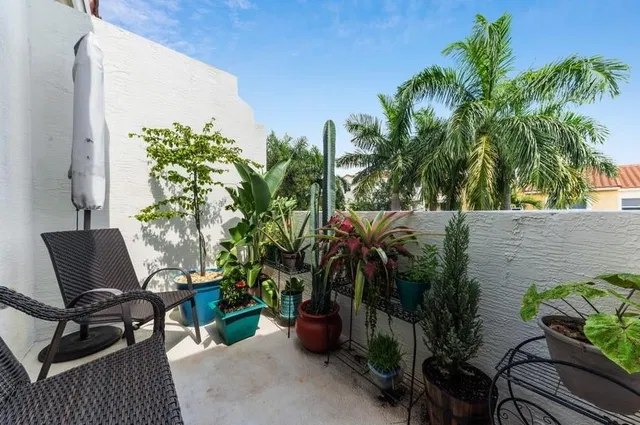 Villas on Antique Row Residence photo 11