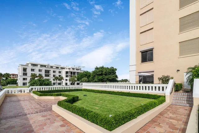 Palm Beach Biltmore Unit 104 photo 6