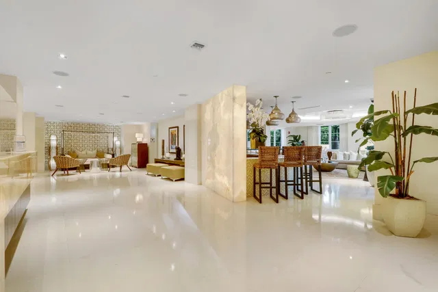 Dolce Vita Singer Island Unit 305 photo 4