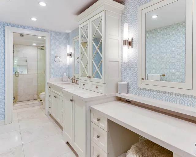 Winthrop House Condos Unit 307 photo 9