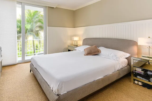 Winthrop House Condos Unit 307 photo 10
