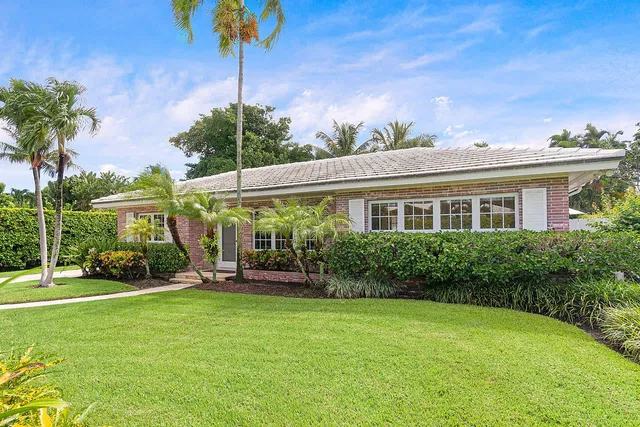 1465 Laurie Lane