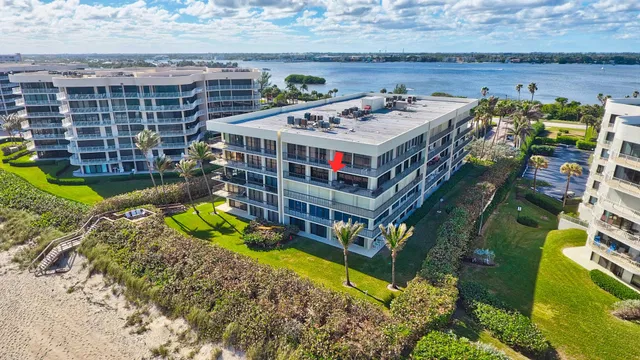 Emeraude Palm Beach Unit 404 photo 4