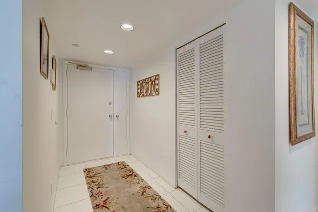 Emeraude Palm Beach Unit 105 photo 10