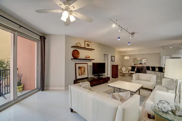 The Astor Unit 215 photo 5