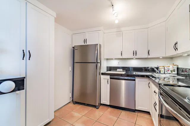 Trianon Unit Ph4 photo 9