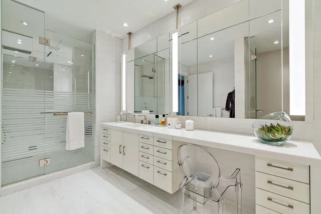 Bristol Palm Beach Unit 1102 photo 10