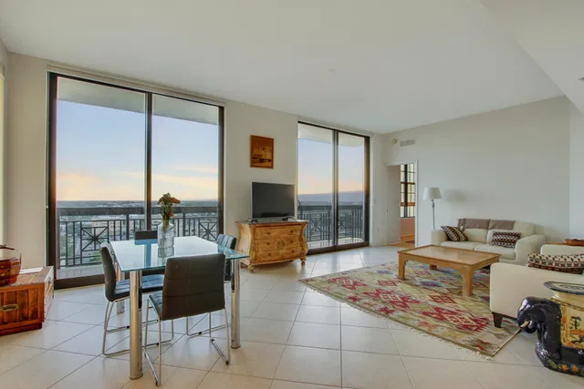 One City Plaza Unit 1202, sold $627,500