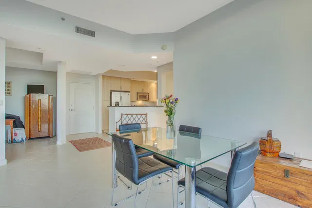 One City Plaza Unit 1202 photo 6