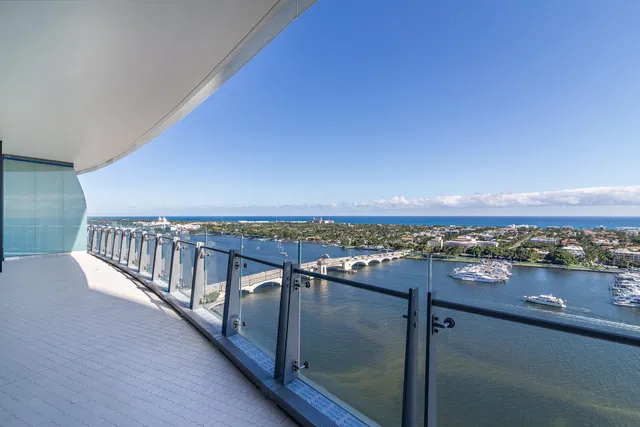 Bristol Palm Beach Unit 2102 photo 2