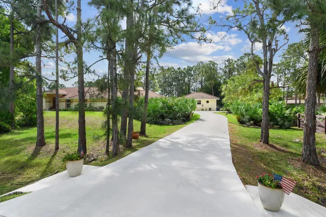 Ranch Colony Jupiter Residence photo 8
