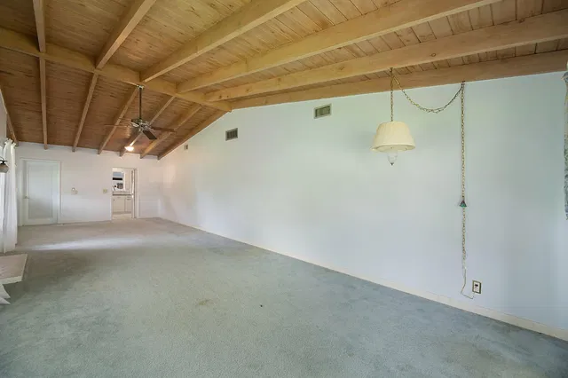 Residence photo 5