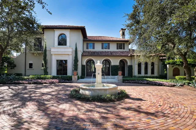 Bear's Club Residence photo 3