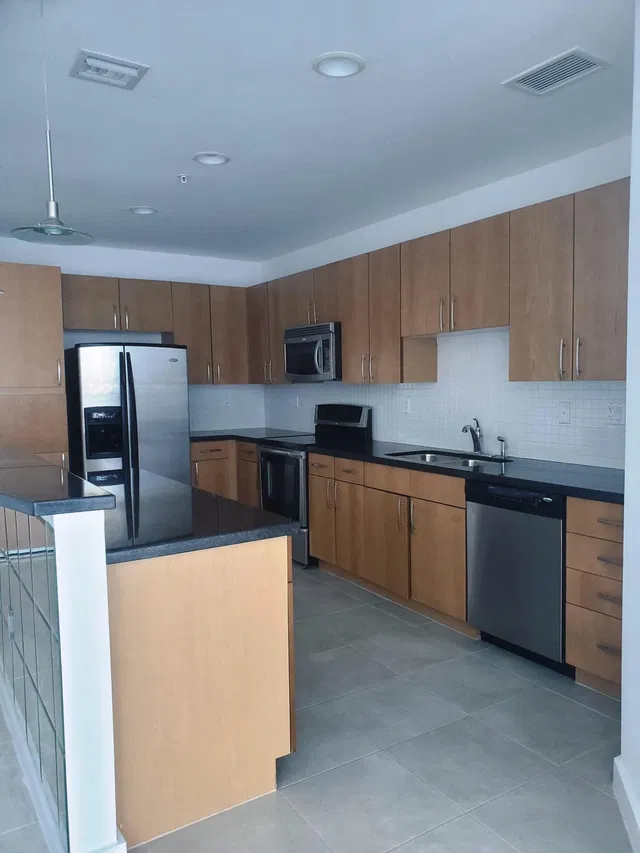 The Edge Unit 1206 photo 8