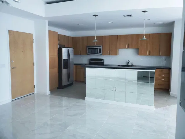 The Edge Unit 1206 photo 9