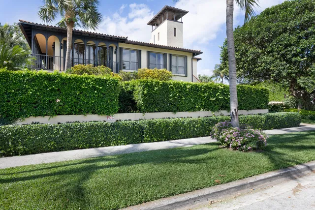 340 Brazilian Avenue #101-A