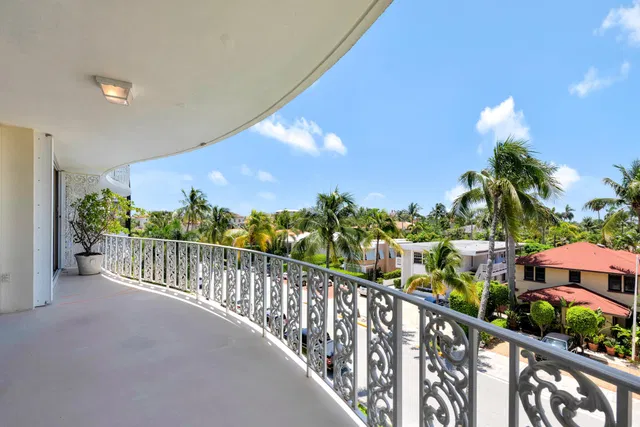 227 Australian Avenue #3c