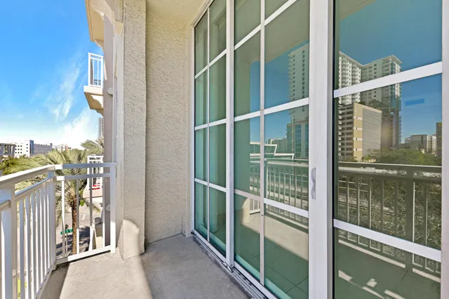 The Whitney Unit 322 photo 10