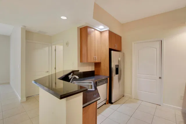 One City Plaza Unit 1220, sold $355,000