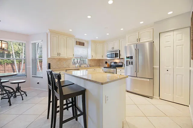 Residence photo 6