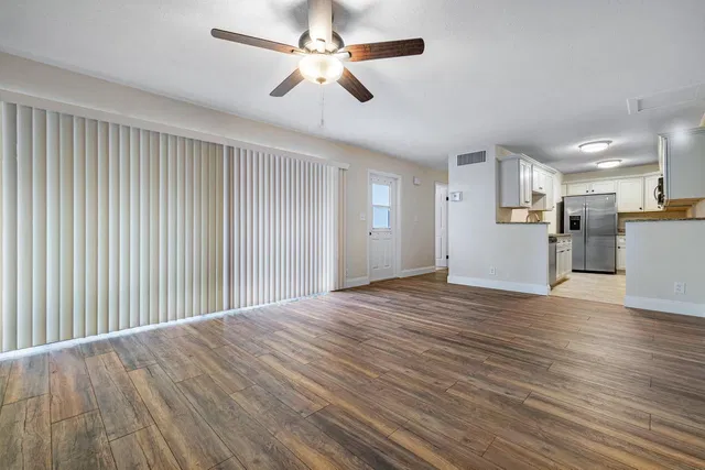  Residence photo 5