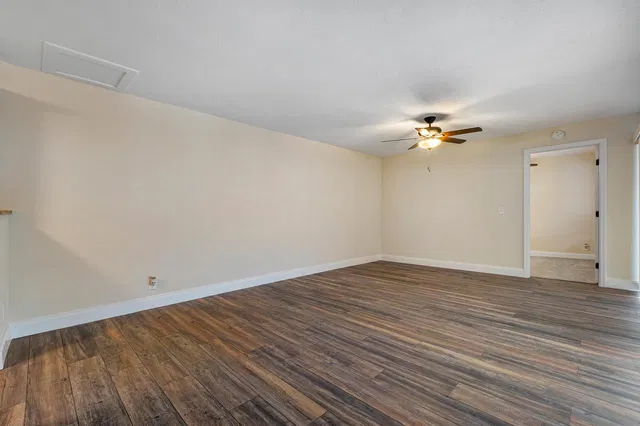  Residence photo 6