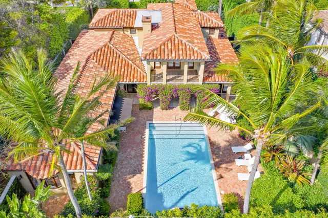 150 Brazilian Avenue