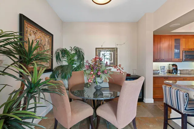 Esplanade Grande Unit 606 photo 2