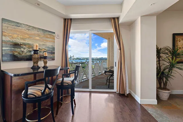Esplanade Grande Unit 606 photo 4